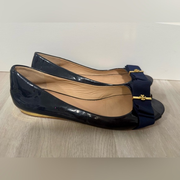 Tory Burch Midnight Flats with Gold Detail - Picture 3 of 12